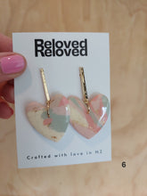 Load image into Gallery viewer, Ear Bling - Sweet hearts
