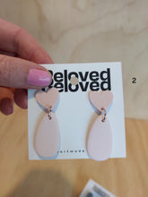 Load image into Gallery viewer, Ear Bling - Ombre Lover
